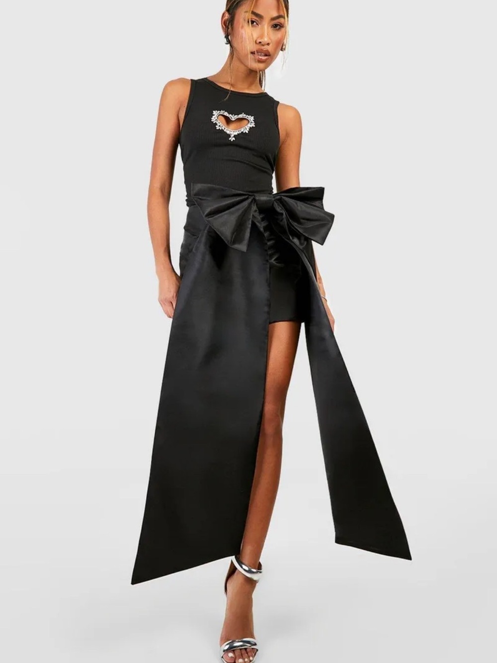Boohoo Satin Mini Skirt with Bow NWT